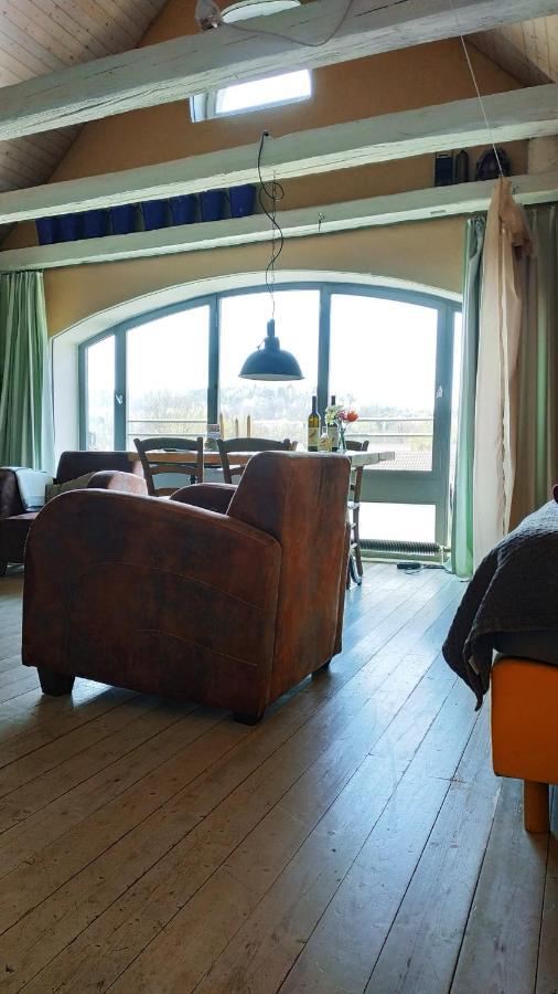 Blue Wall Bnb Gebenstorf Екстериор снимка